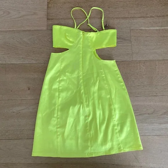 White Fox Boutique Cut Out Detail Mini Dress in Neon Yellow - Picture 3 of 7